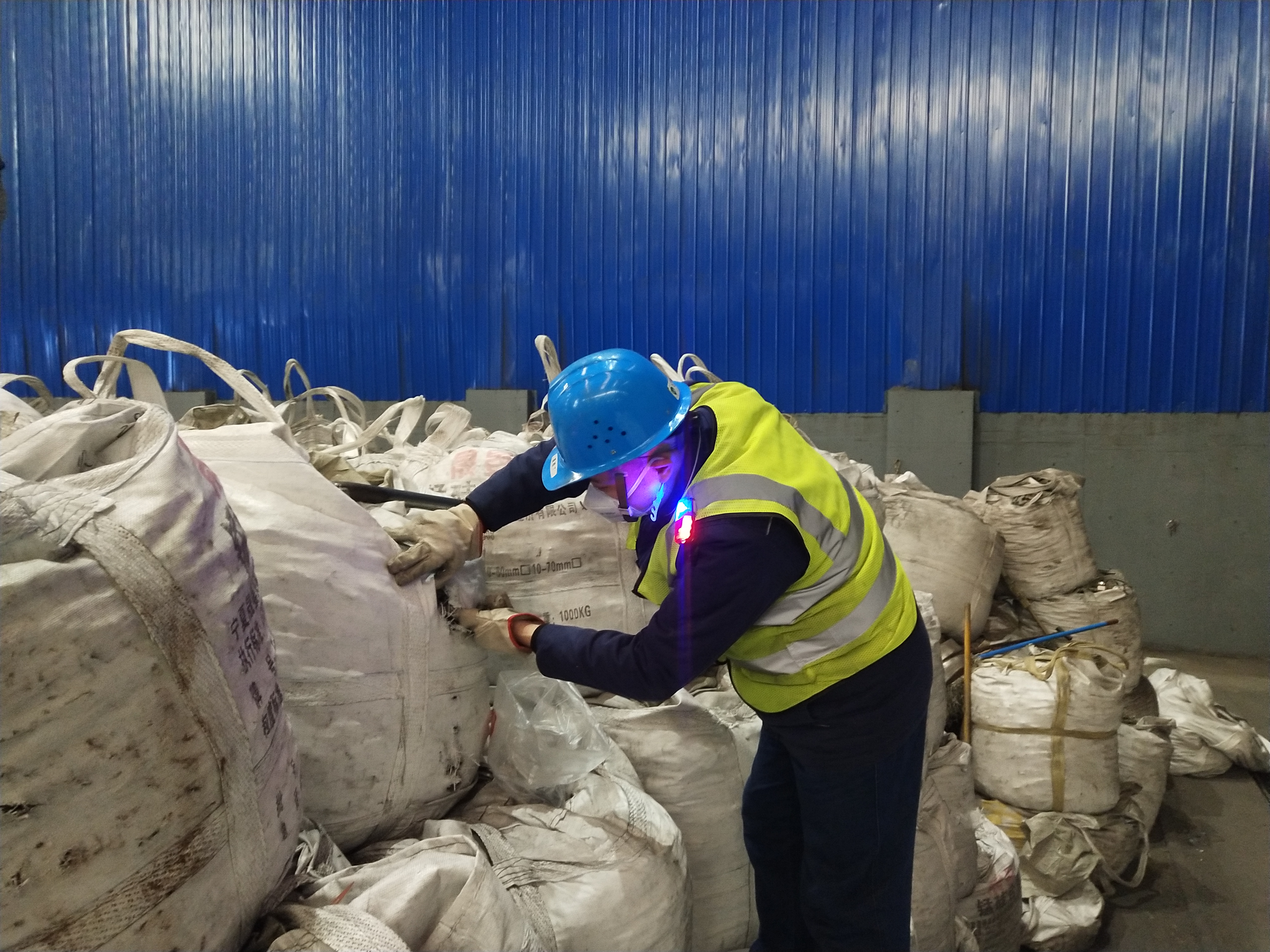 以“三会”为笔，绘就一抹“春色”